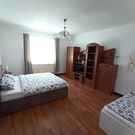 Dove Apartment Sibiu Ngoại thất bức ảnh