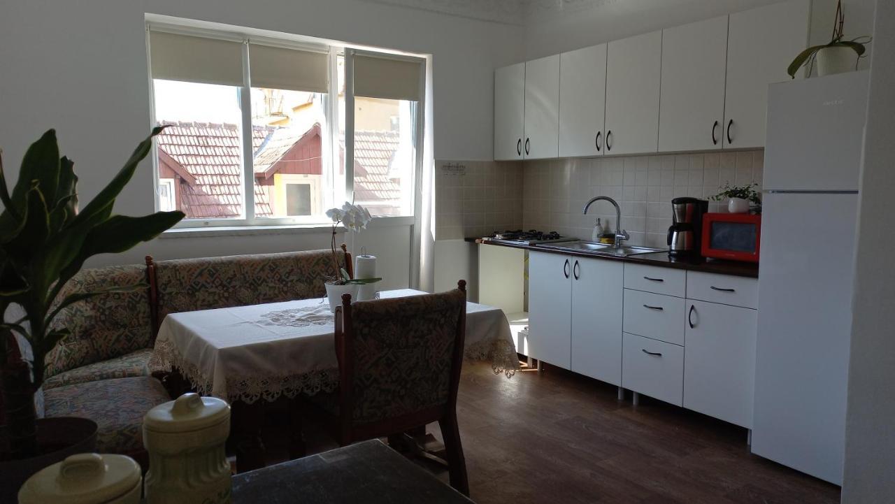 Dove Apartment Sibiu Ngoại thất bức ảnh